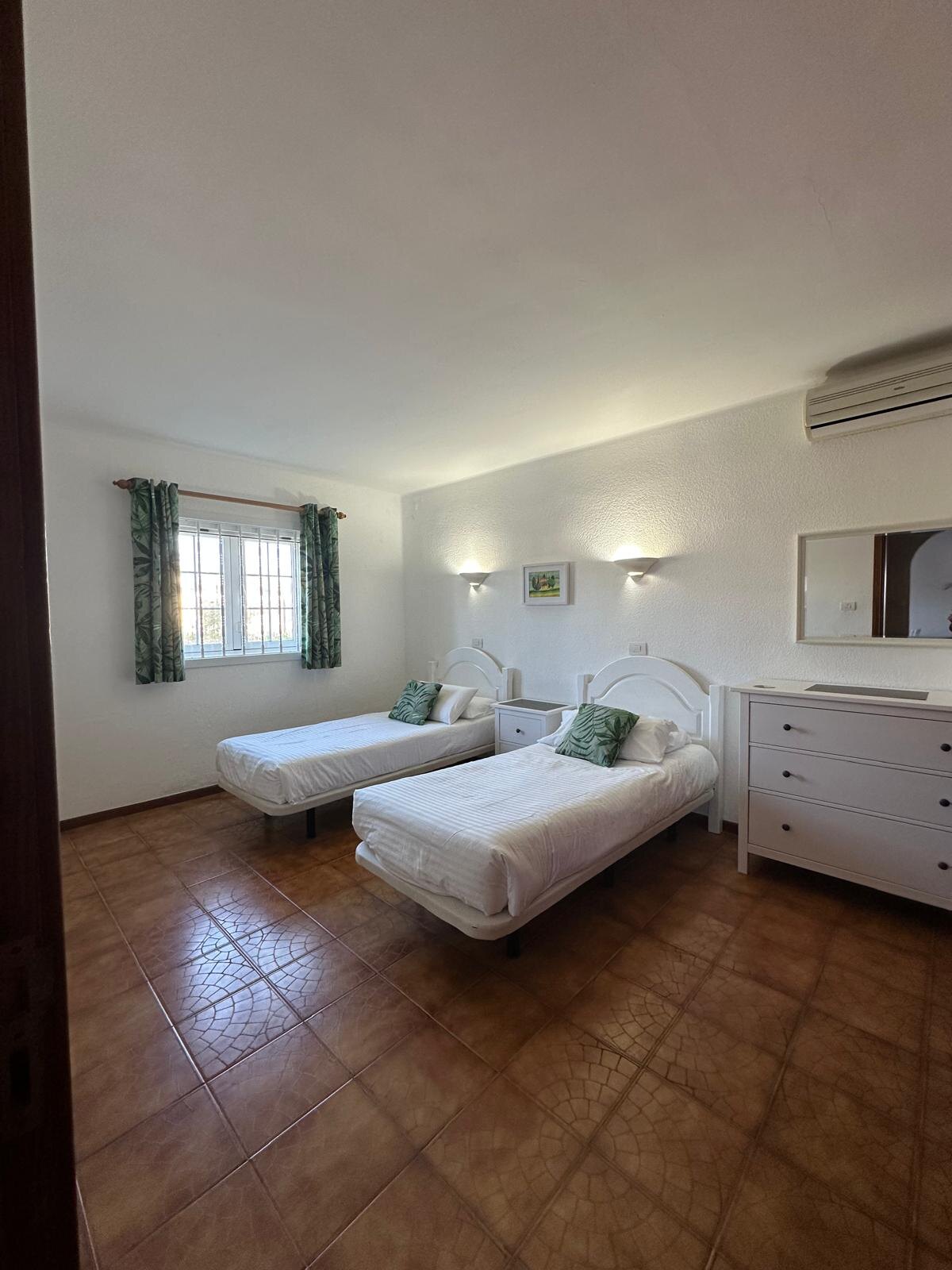 Villa 75 twin bedroom